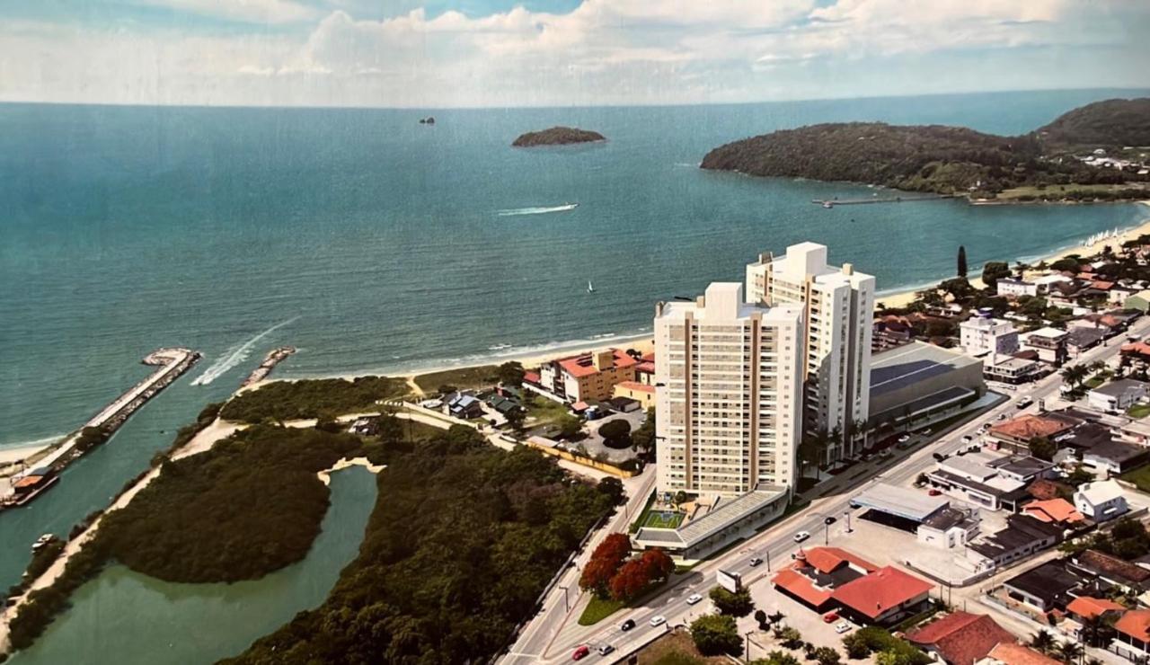 Apartamento Novo Frente Mar Com Piscina Em Home Club Penha  Exterior foto
